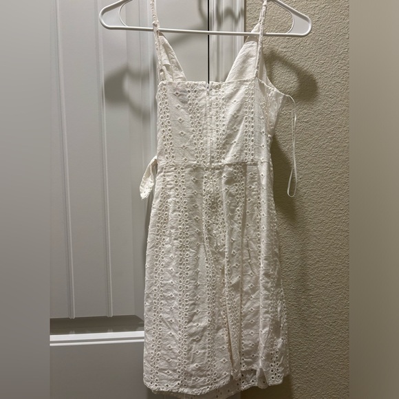 white dress - Picture 2 of 3